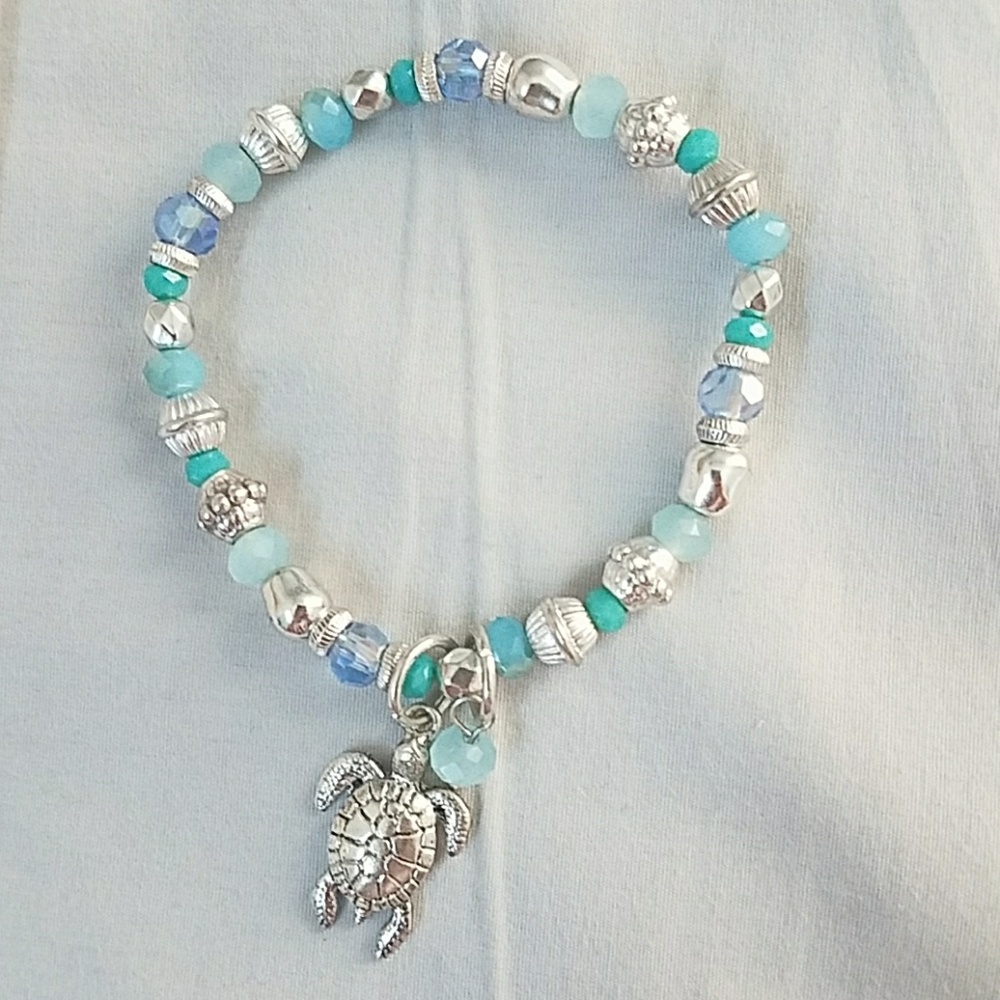Elastic Sea turtle beaded bracelet